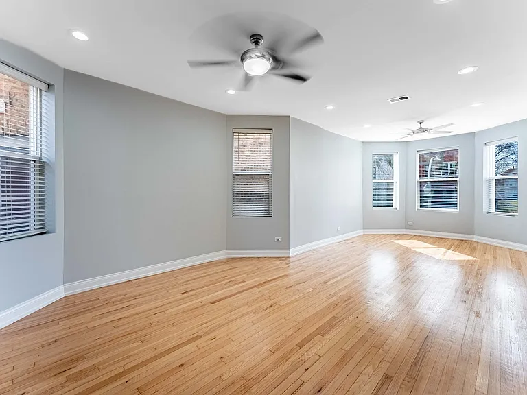 555 N Lawler Ave #1 — Photo 2