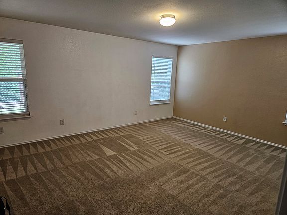 3rd image of 1513 Woodvista Ct
