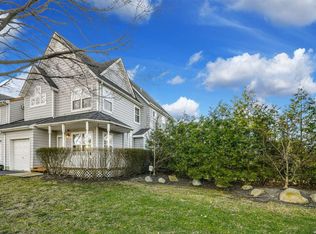 336 Smith St, Central Islip, NY 11722