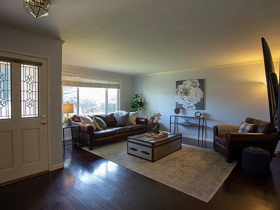 4th image of 3321 Pearltone Dr