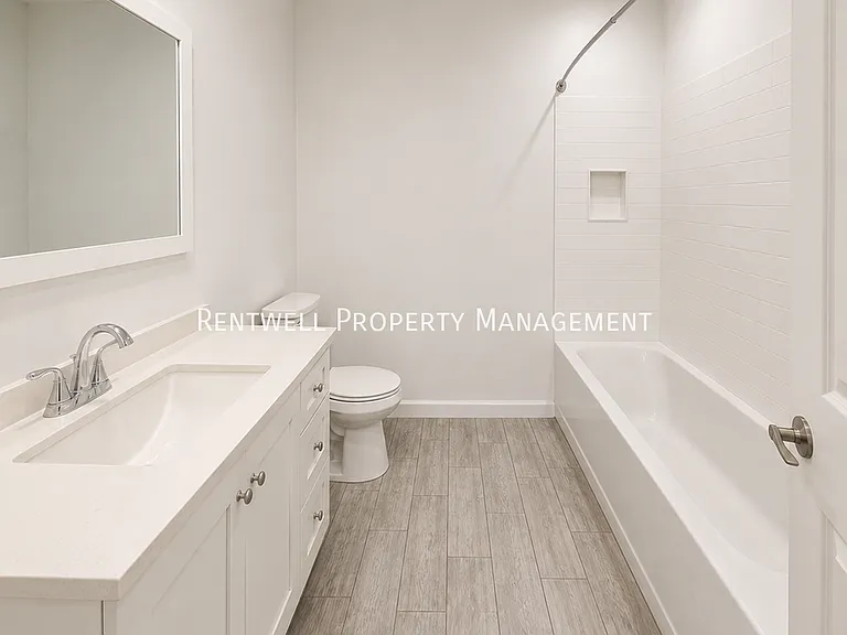 118 N 2nd Ave #2 — Photo 2