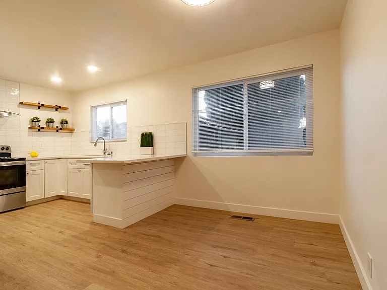 550 N. Fair Oaks Ave — Photo 17