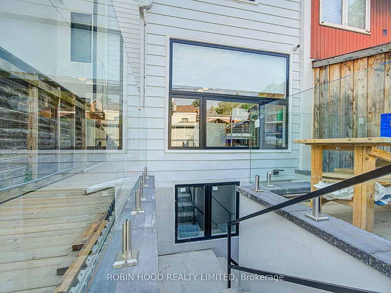 124 Robert St — Photo 24