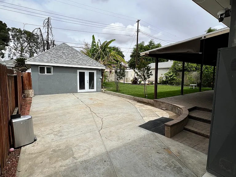2328 Quincy Dr — Photo 9