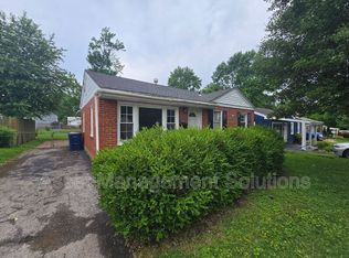 11006 Saint Ambrose Ln, Saint Ann, MO 63074