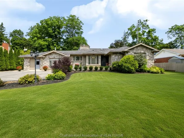 931 Charing Cross Rd, Chatham Kent, ON N7M 5H7