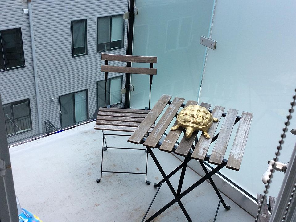 1st image of 1617 Poplar St Unit 505