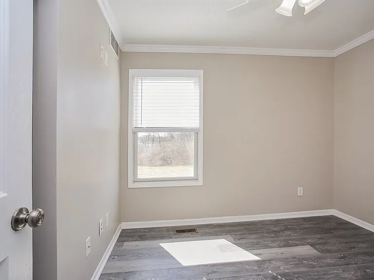 5525 Boucher Dr — Photo 13