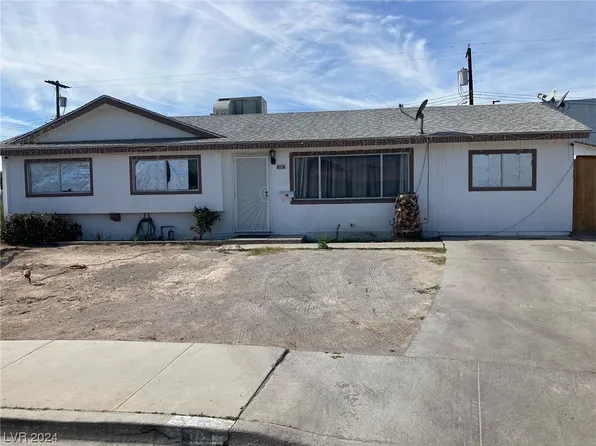869 Aspen Cir, Las Vegas, NV 89101