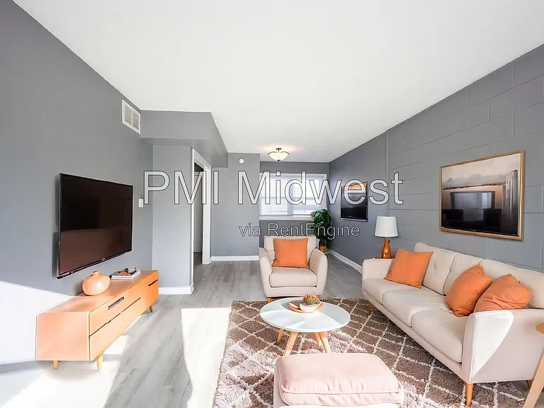 6054 E 16th St — Photo 3