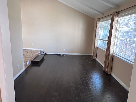 Entry to separate living room