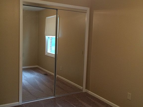 3rd image of 206 Haradd Ln