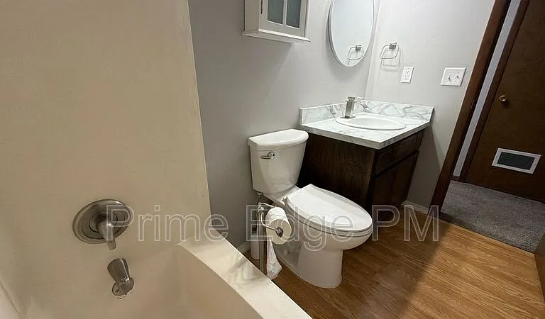 4520 Calvert St #2 — Photo 18