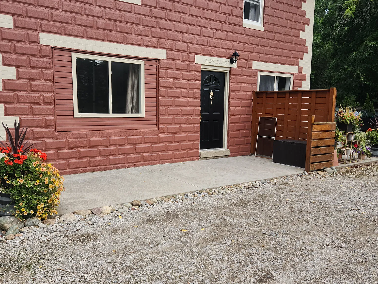 2840 Goodells Rd — Photo 1