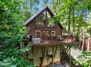 1031 Elm Cir, Pigeon Forge, TN 37876