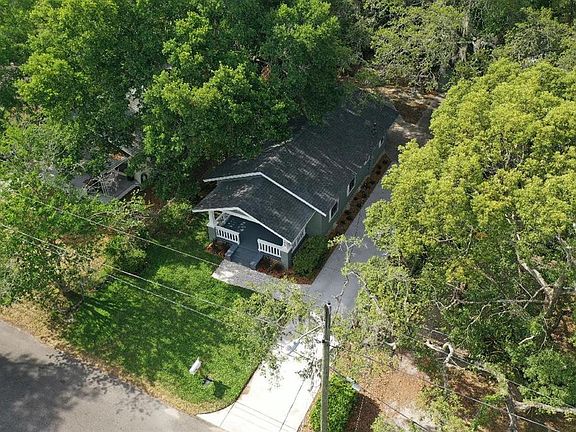 4th image of 1305 E Louisiana Ave