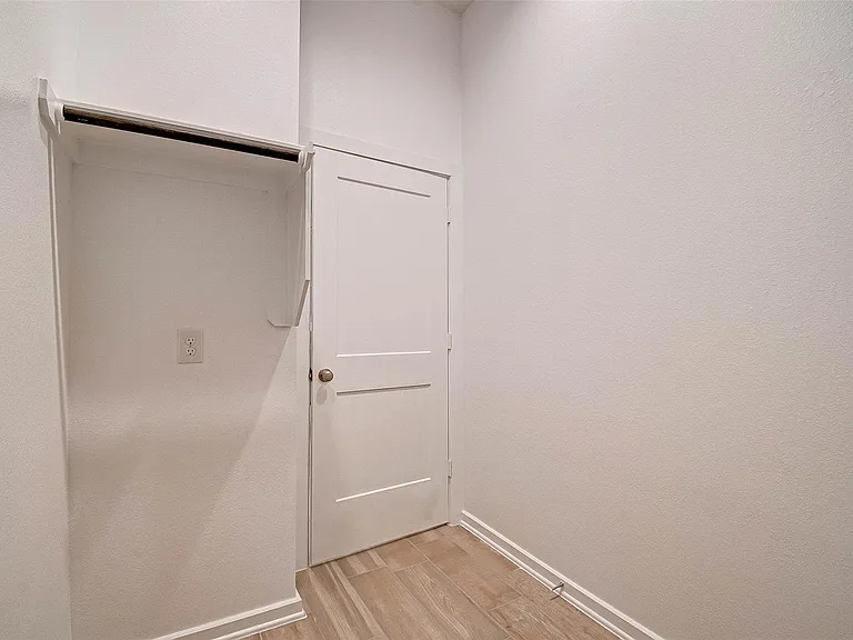 315 N Spotted Fern Dr — Photo 23