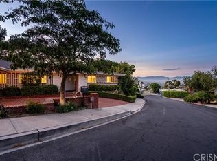 15431 Longbow Dr, Sherman Oaks, CA 91403