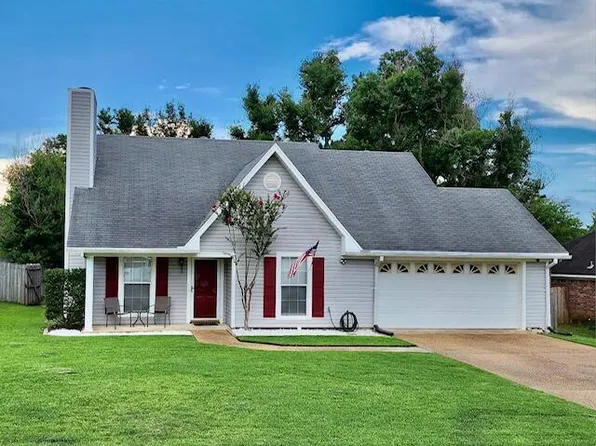 226 Shadow Creek Dr, Florence, MS 39073
