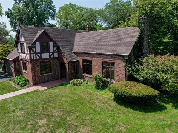 500 W Winter Ave, Danville, IL 61832