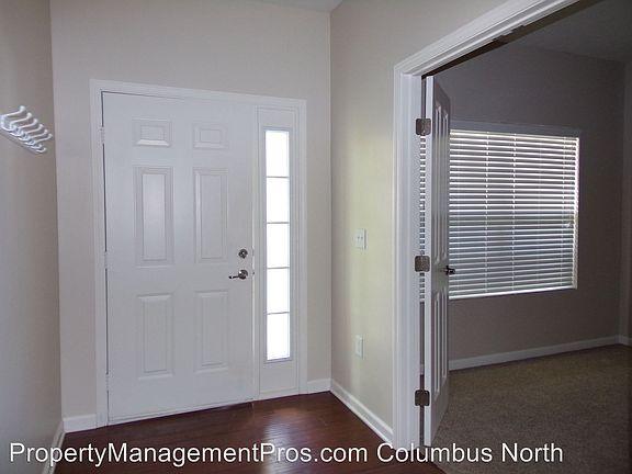 3rd image of 1435 Carylake Cir