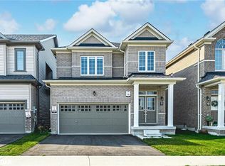 152 Nottingham Rd, Barrie, ON L9J0L7