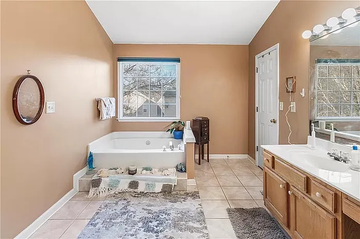 115 Quarrington Ct — Photo 11
