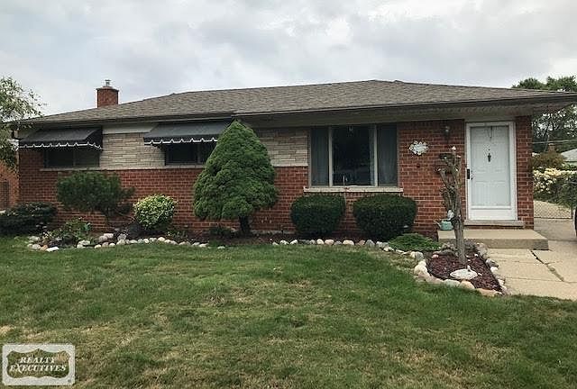 1st image of 27253 Crestwood Dr