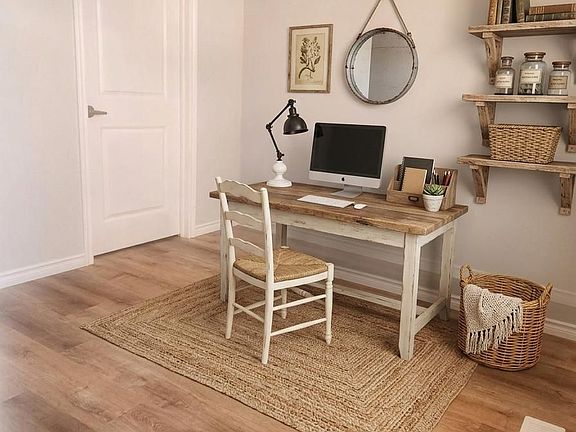 3rd image of 71 Lakeshore Rd E