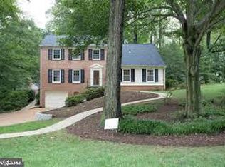 8222 Toll House Rd, Annandale, VA 22003