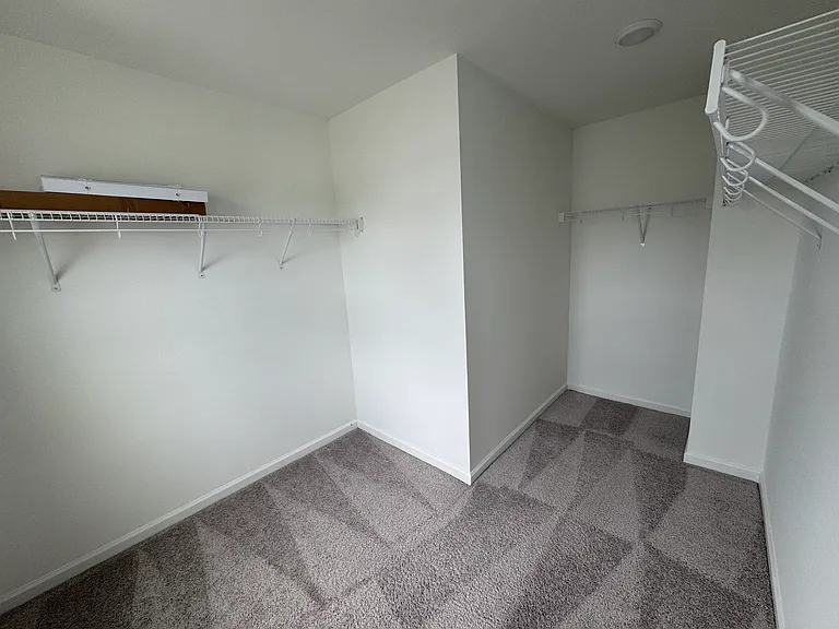 5104 Cambrey Dr — Photo 13