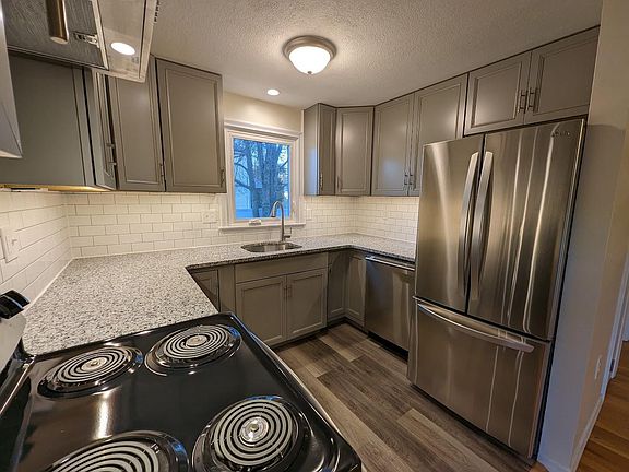 Fully renovated kitchen