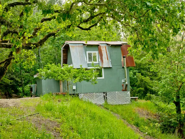 1800 Road B Rd, Redway, CA 95560