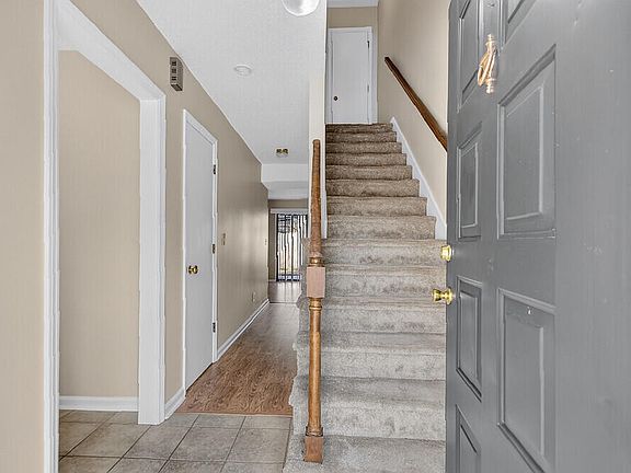 5th image of 719 Williamson Dr