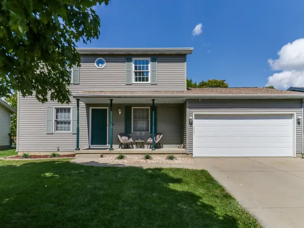 46 Ventnor Ave, Bloomington, IL 61701