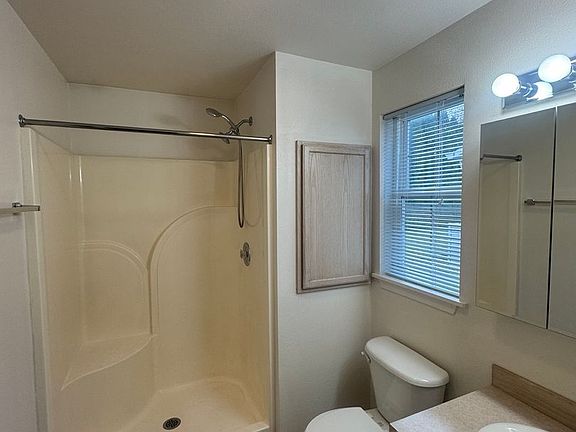 3rd image of 2213 S 1st Ave #15