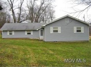 702 Peniel Rd, Reedy, WV 25270