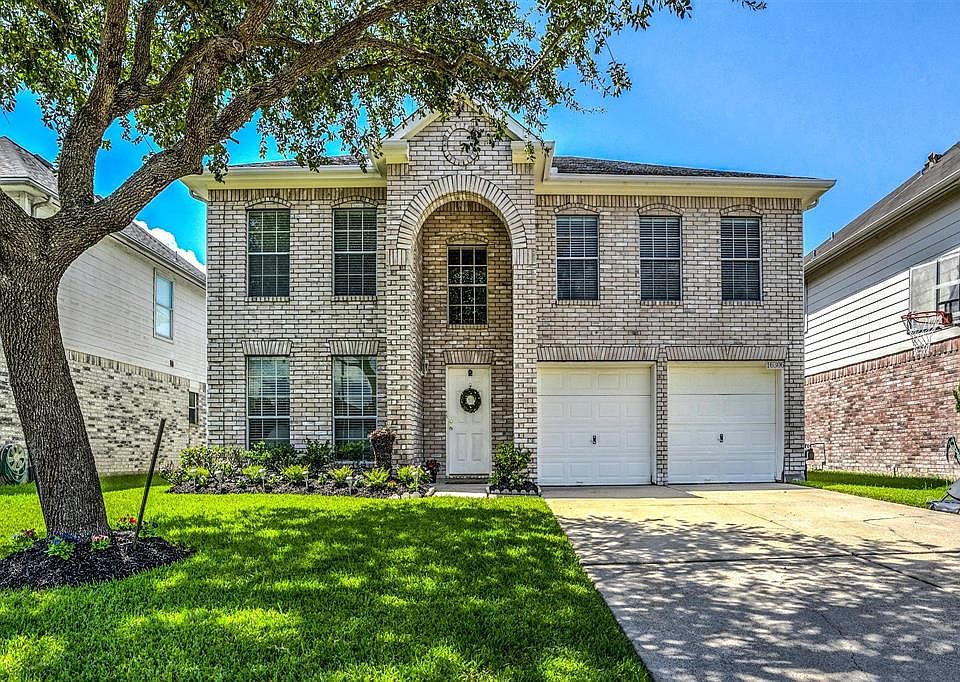 1st image of 16306 Lynn Crest Ct