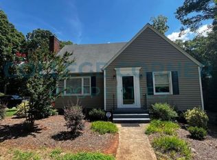 1253 Brookwood Dr, Winston Salem, NC 27106
