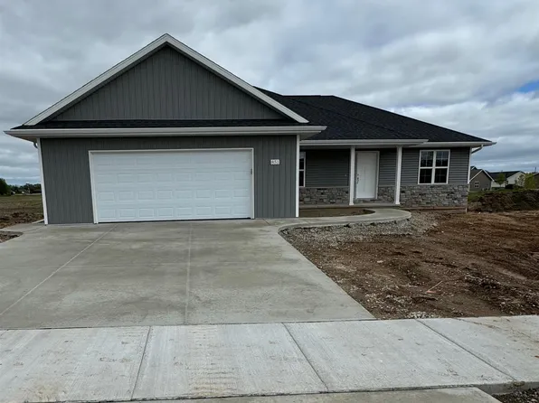 851 Joeanna Way, Pulaski, WI 54162