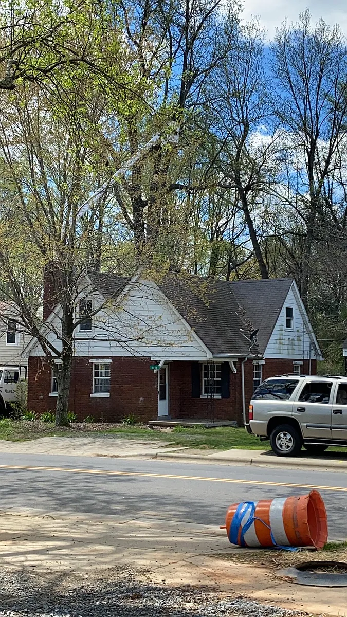 Building Photo - 1252 Edgewood Rd
