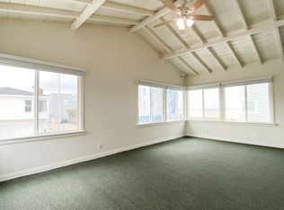 17 10th St #A, Hermosa Beach, CA 90254