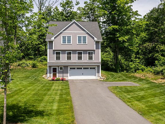 2nd image of 32 Copley Drive