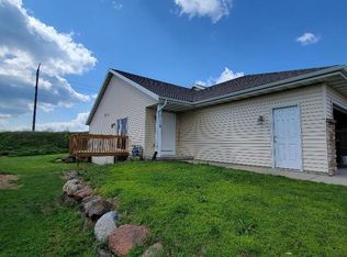 1119 Temple Dr, Mount Horeb, WI 53572