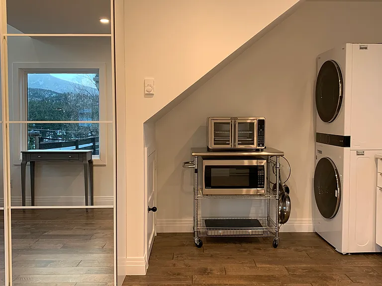 880 Heinz Pkwy #1 — Photo 7