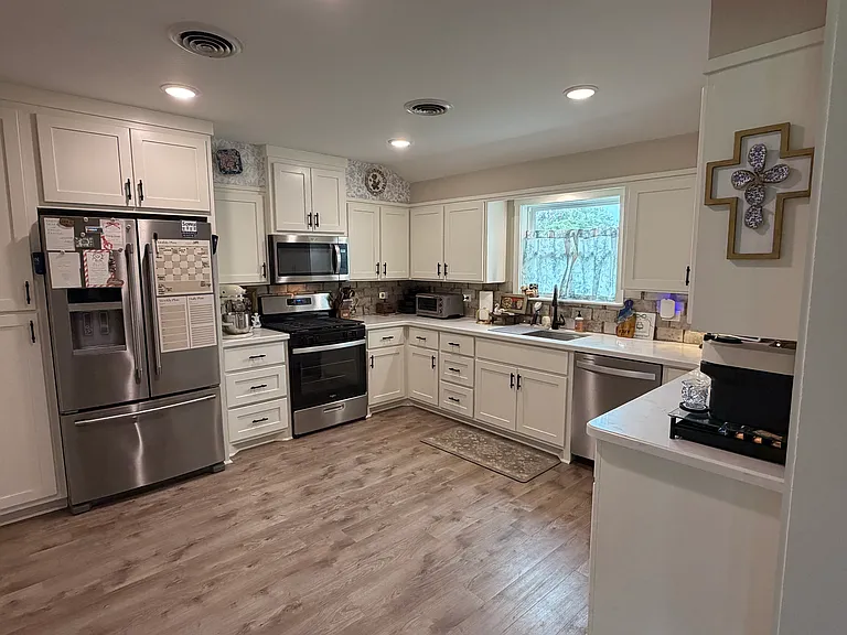 5610 Azalea Dr — Photo 7