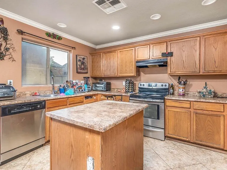 7121 W Williams St — Photo 5