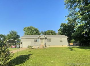521 S 21st St, Collinsville, OK 74021