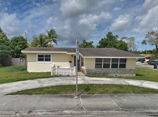 17530 NE 6th Ave, North Miami Beach, FL 33162