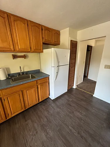 24 Pearl St Photo 1